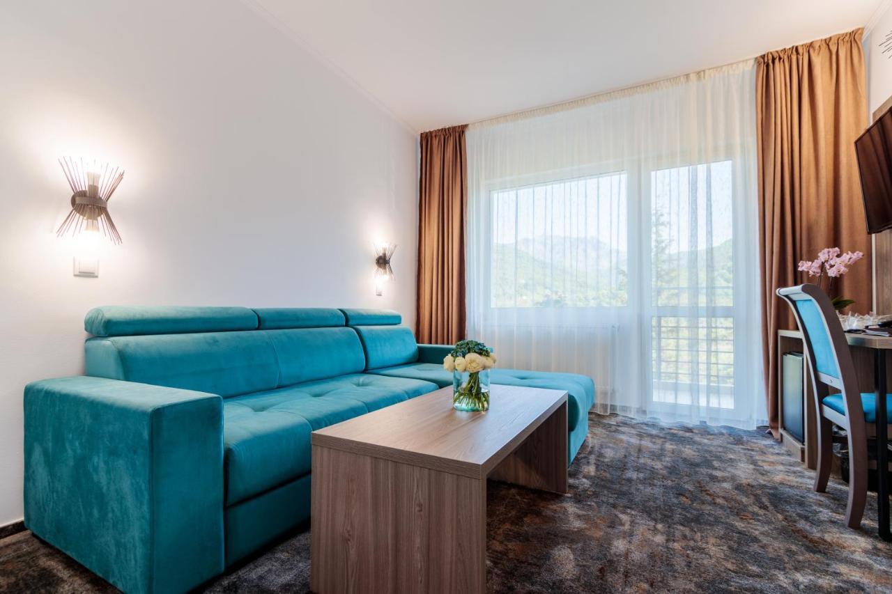 Hotel Orizont Кэлимэнешти Экстерьер фото
