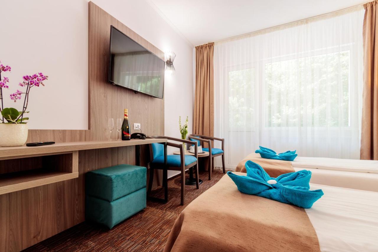 Hotel Orizont Кэлимэнешти Экстерьер фото