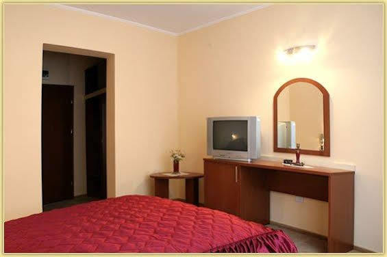 Hotel Orizont Кэлимэнешти Номер фото